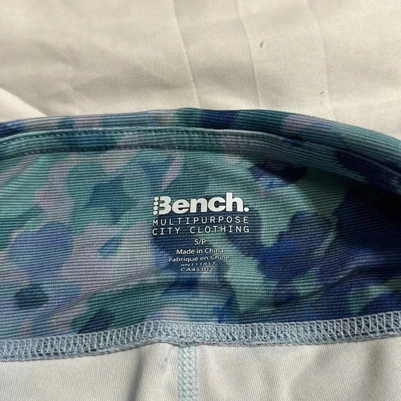 Bench Capri Legging blue camo size small - Picture 4 of 6